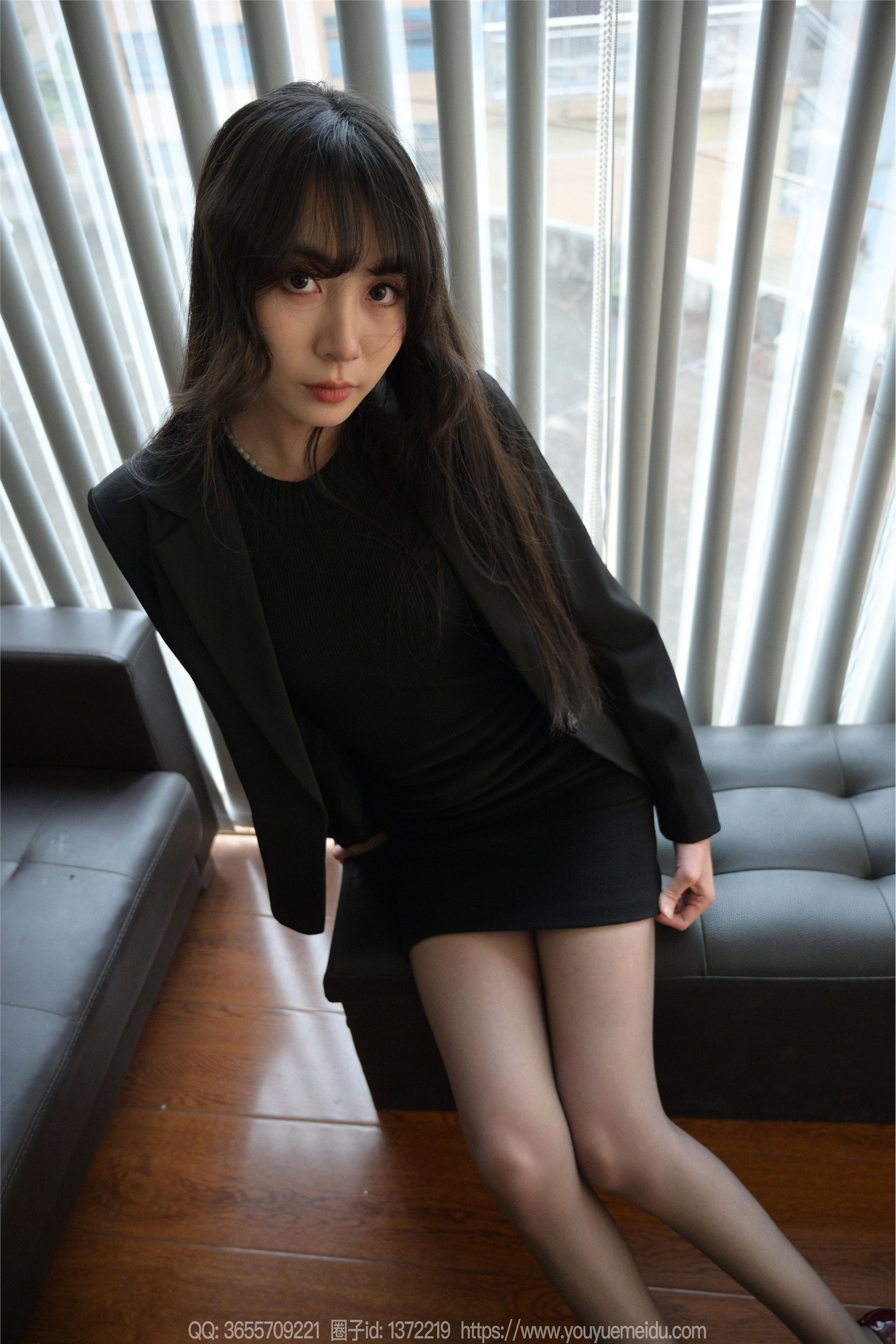 IESS异思趣向  2024.03.19 丝享家 1693 团团《长腿黑执事》